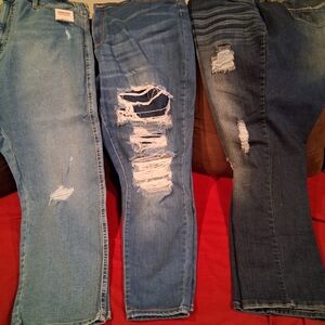 Stylish Blue Distressed Women Jeans